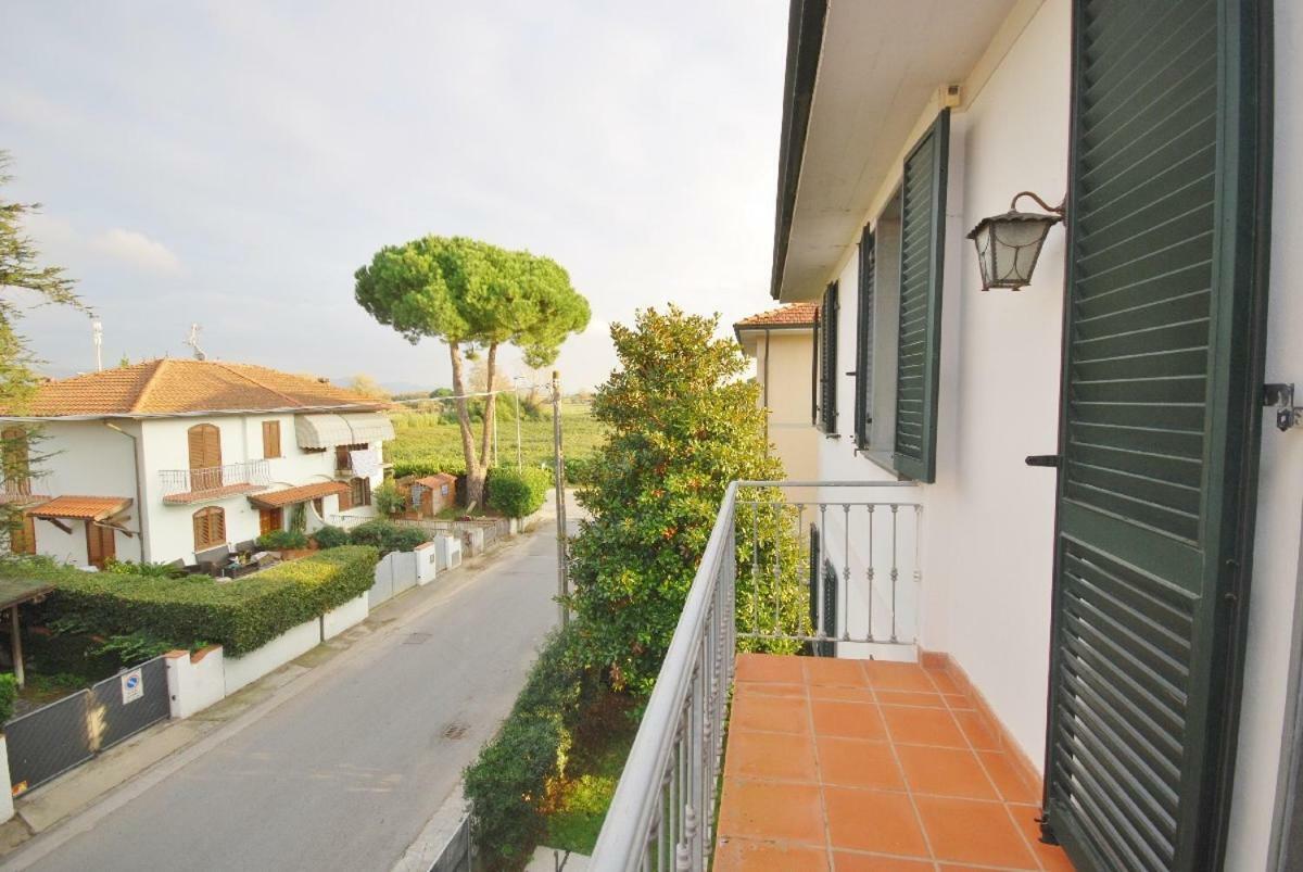 Raffinato Attico Vicino Al Mare Con Solarium Lido Di Camaiore Εξωτερικό φωτογραφία