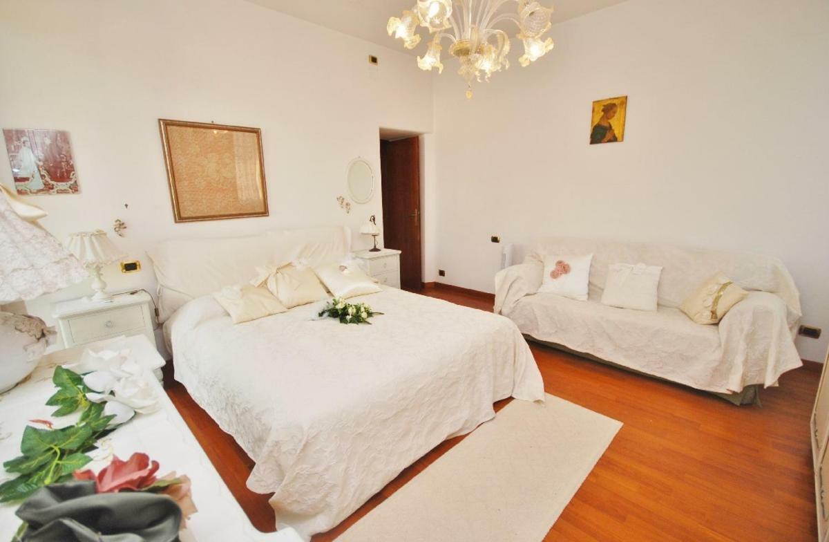 Raffinato Attico Vicino Al Mare Con Solarium Lido Di Camaiore Εξωτερικό φωτογραφία