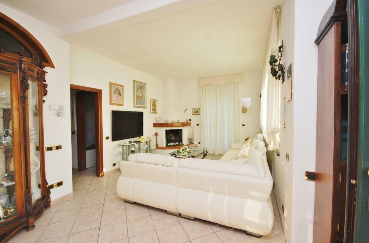 Raffinato Attico Vicino Al Mare Con Solarium Lido Di Camaiore Εξωτερικό φωτογραφία
